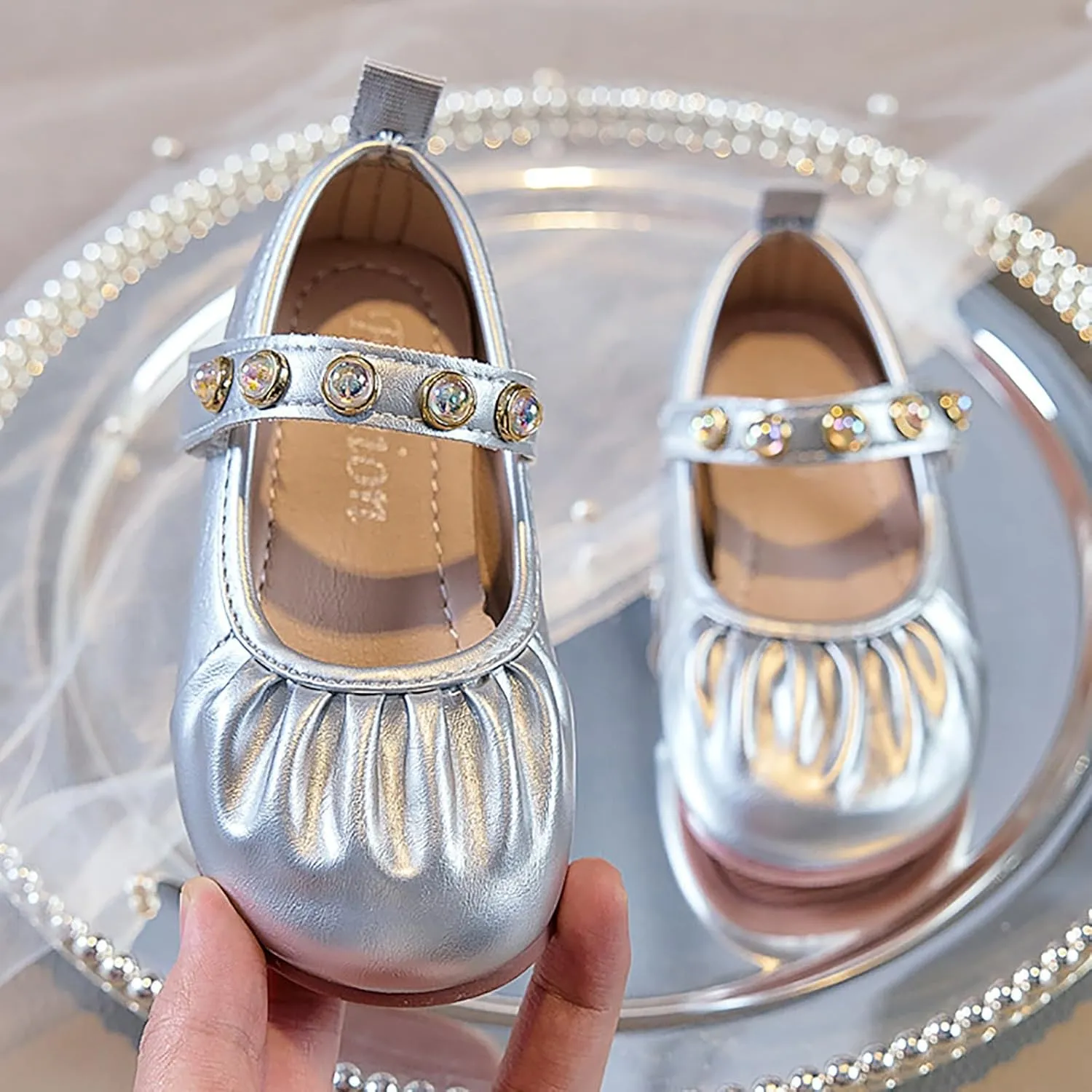 2025 Girls Casual Sandals Summer Cute Kids Loafer Shoe with Ankle Strap Comfortable Closed Toe Dressy Vacation Slippers Breathable Walking Footwear Indoor/Outdoor Fashion Party Dance Shoes