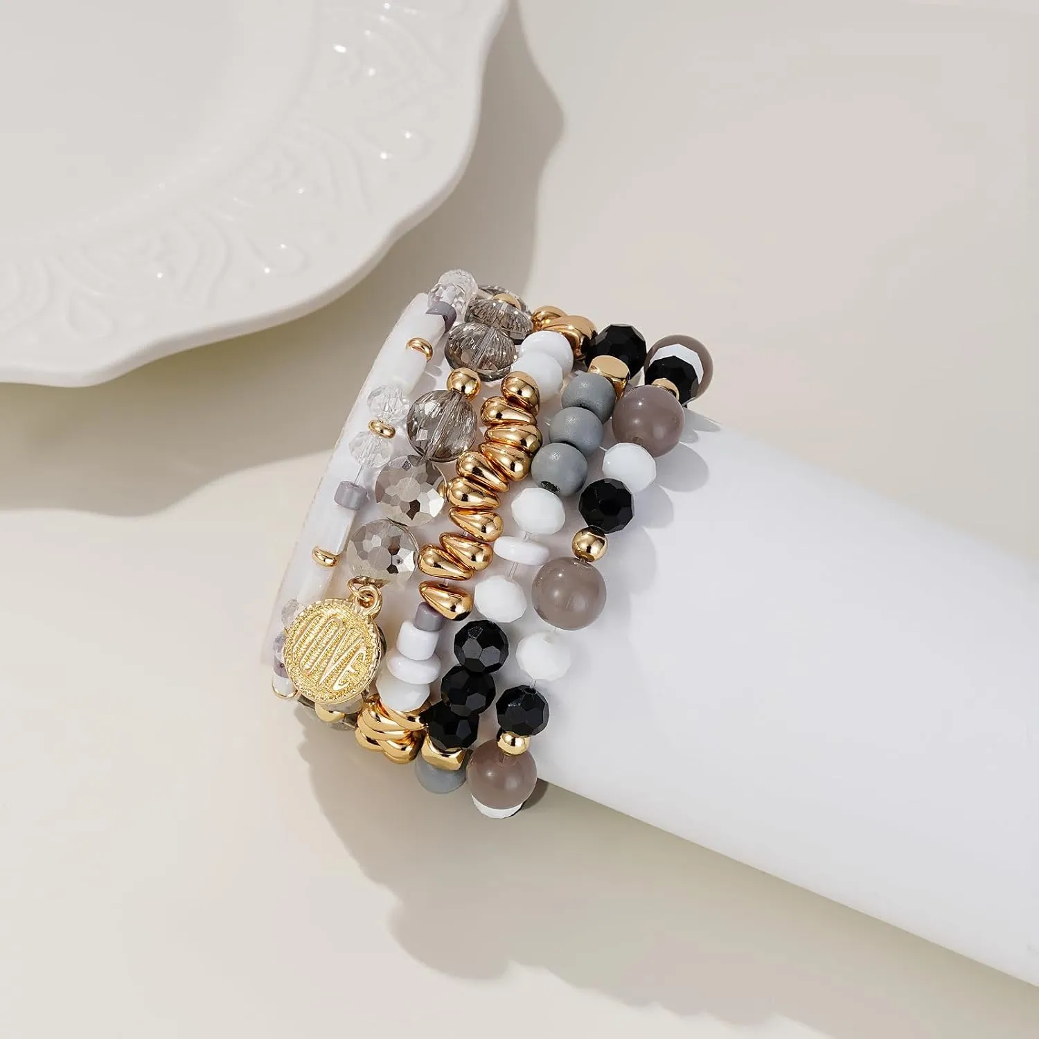 Beaded Stretch Bracelets Set for Women Stack Boho Crystal Gold Bead Bracelet Set Heart Charm Bracelet Bohemian Summer Beach Bracelets Jewelry