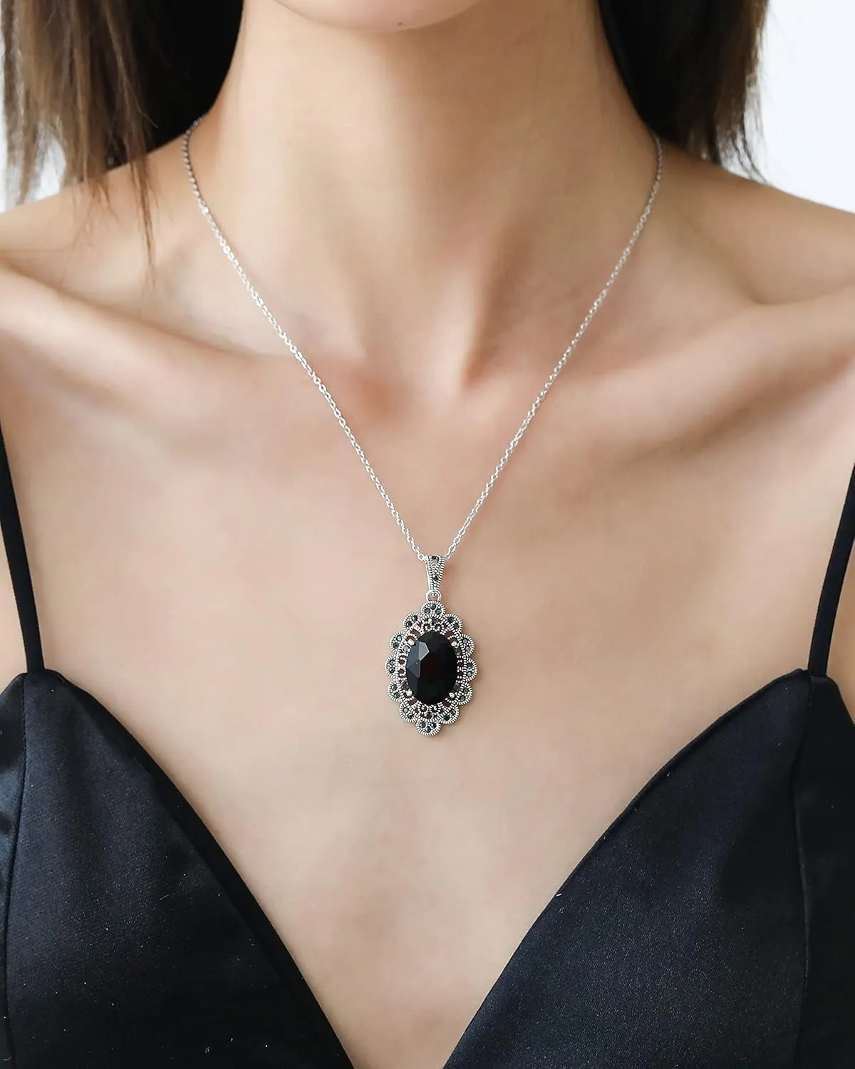 Coin Pendant Necklace for Women 18K Gold and Silver Intertwined Crossover Pendant Two Tone Necklaces Christmas Jewelry Gift