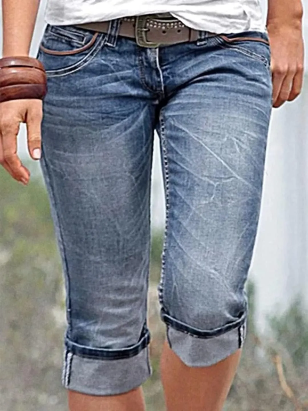 Flamingals Denim Short for Women Cuffed Hem Low Rise Bermuda Denim Shorts Raw Hem Denim Bermuda Shorts 2024 Trendy