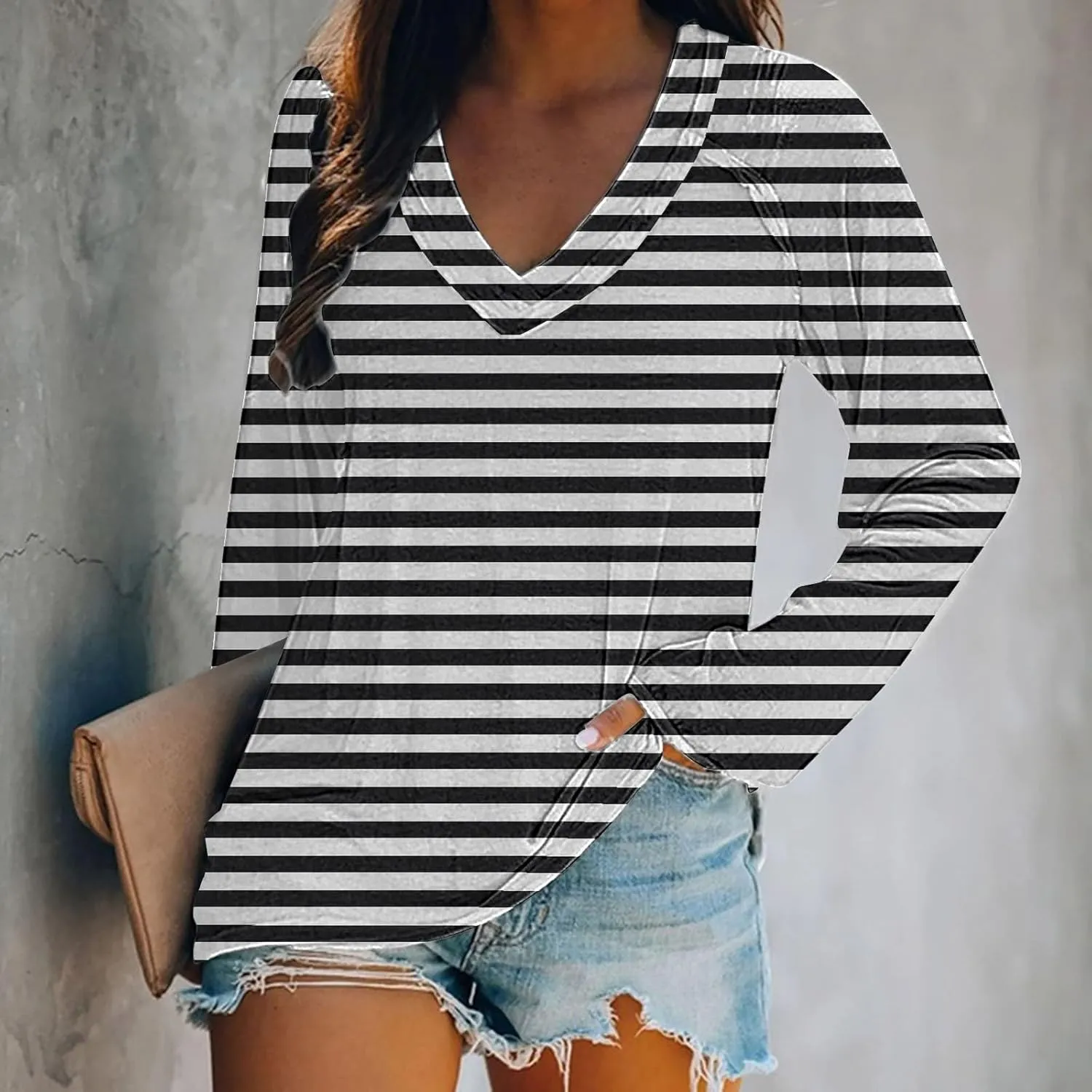 Flowers Graphic Long Sleeve V Neck Tees Shirts for Women Casual Loose Fitted Tshirts Boho Wildflower Trendy Tops