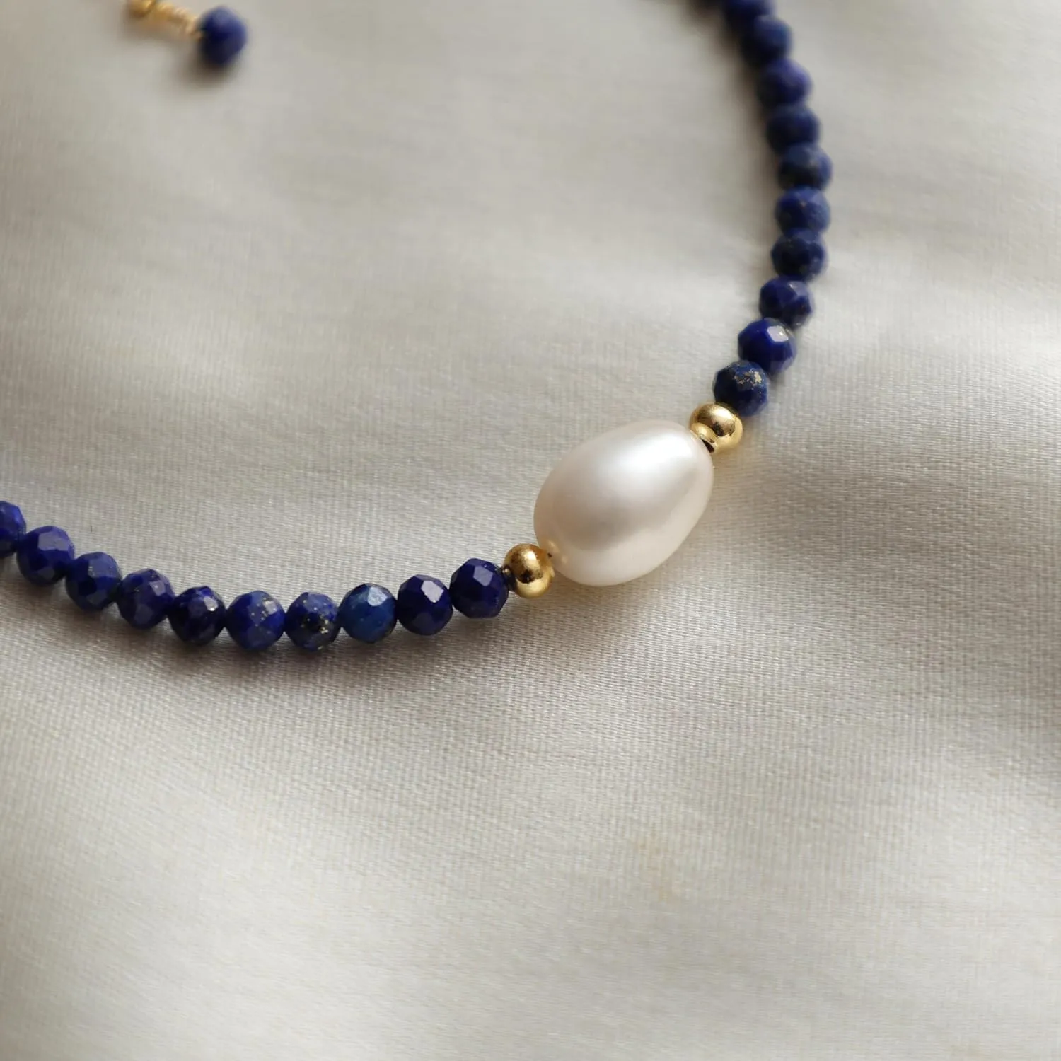 Gempires Blue Lapis Lazuli Beaded Bracelet with Freshwater Pearl Handmade Jewelry September Birthstone Gifts Hypoallergenic 7.5 Inch Gold Plated Everyday Wear Gemstone Bracelets