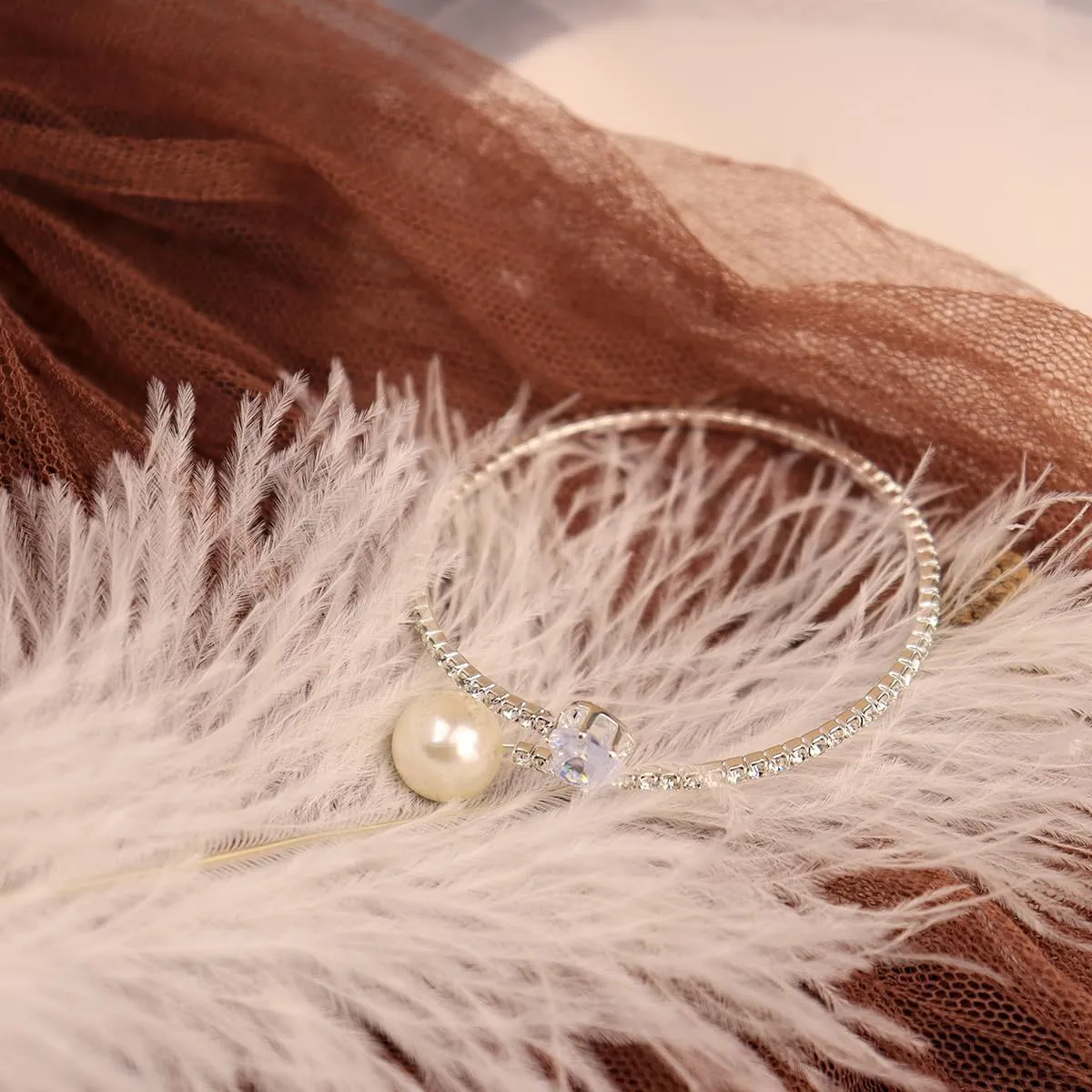 Glitter Crystal Rhinestone Cuff Bracelet Layered Pearl Adjustable Tennis Bangle Bracelet Bridal Jewelry Accessories for Women