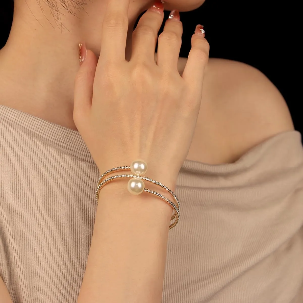 Glitter Crystal Rhinestone Cuff Bracelet Layered Pearl Adjustable Tennis Bangle Bracelet Bridal Jewelry Accessories for Women