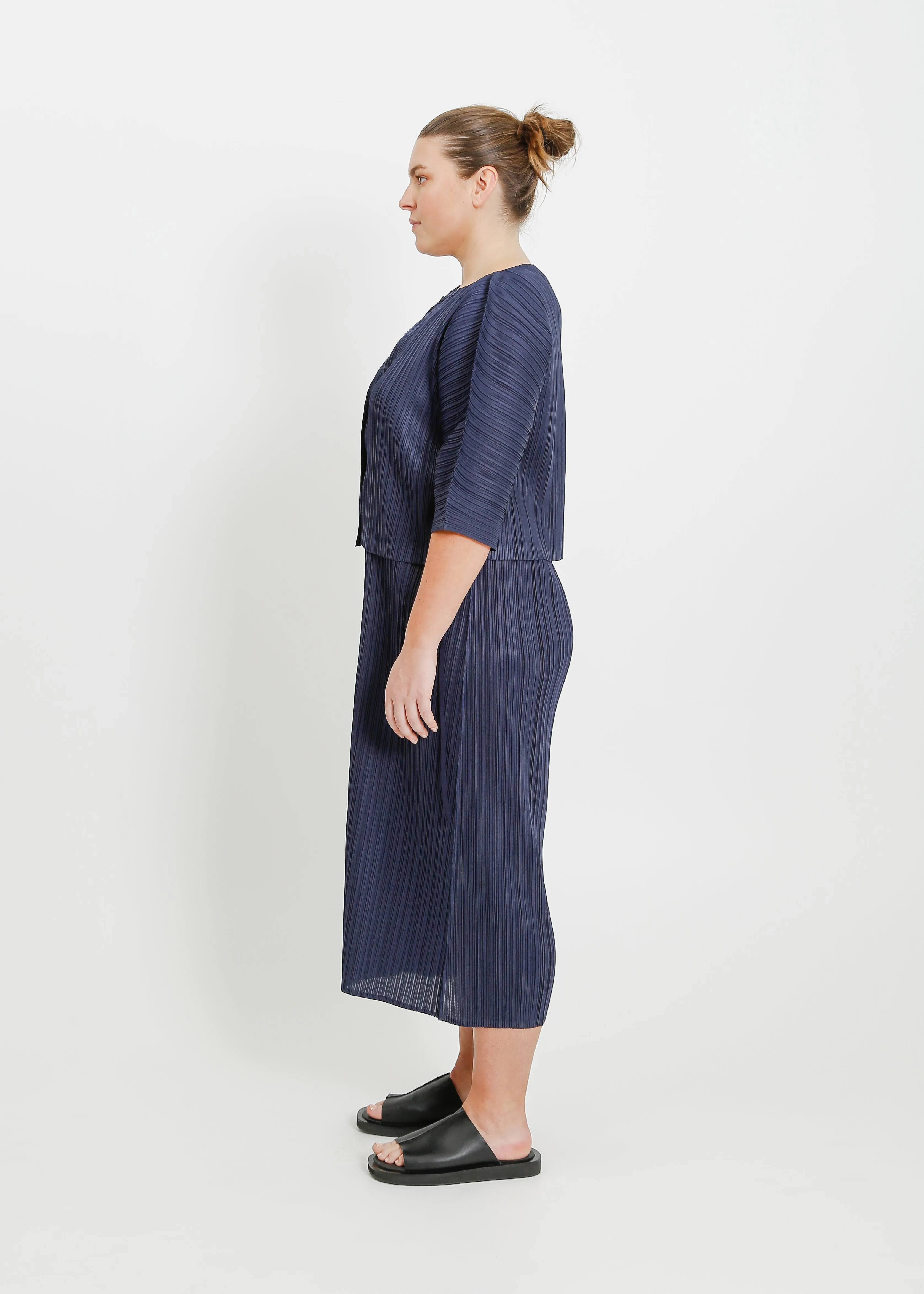MARGOT PLEAT JACKET / NAVY