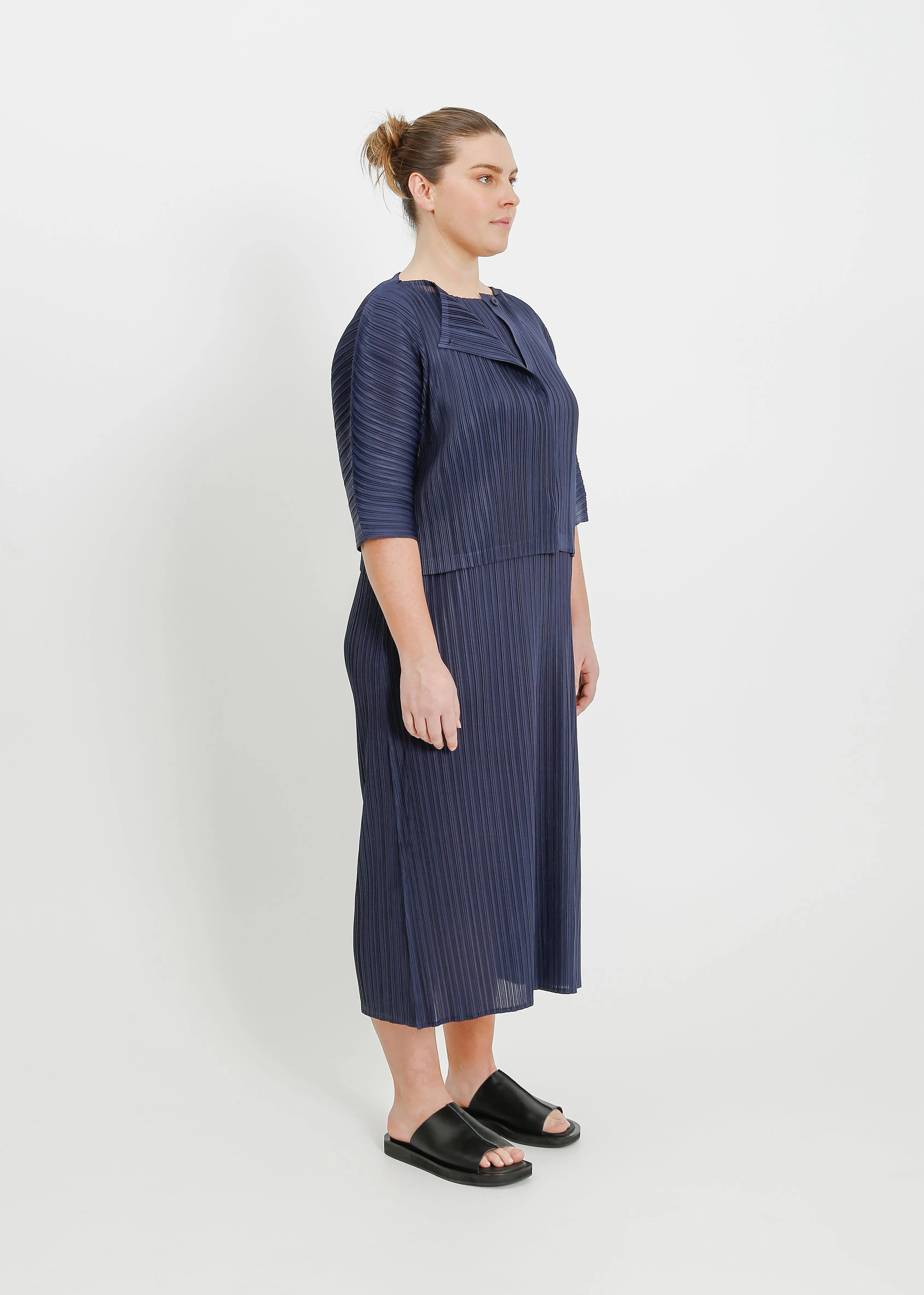 MARGOT PLEAT JACKET / NAVY