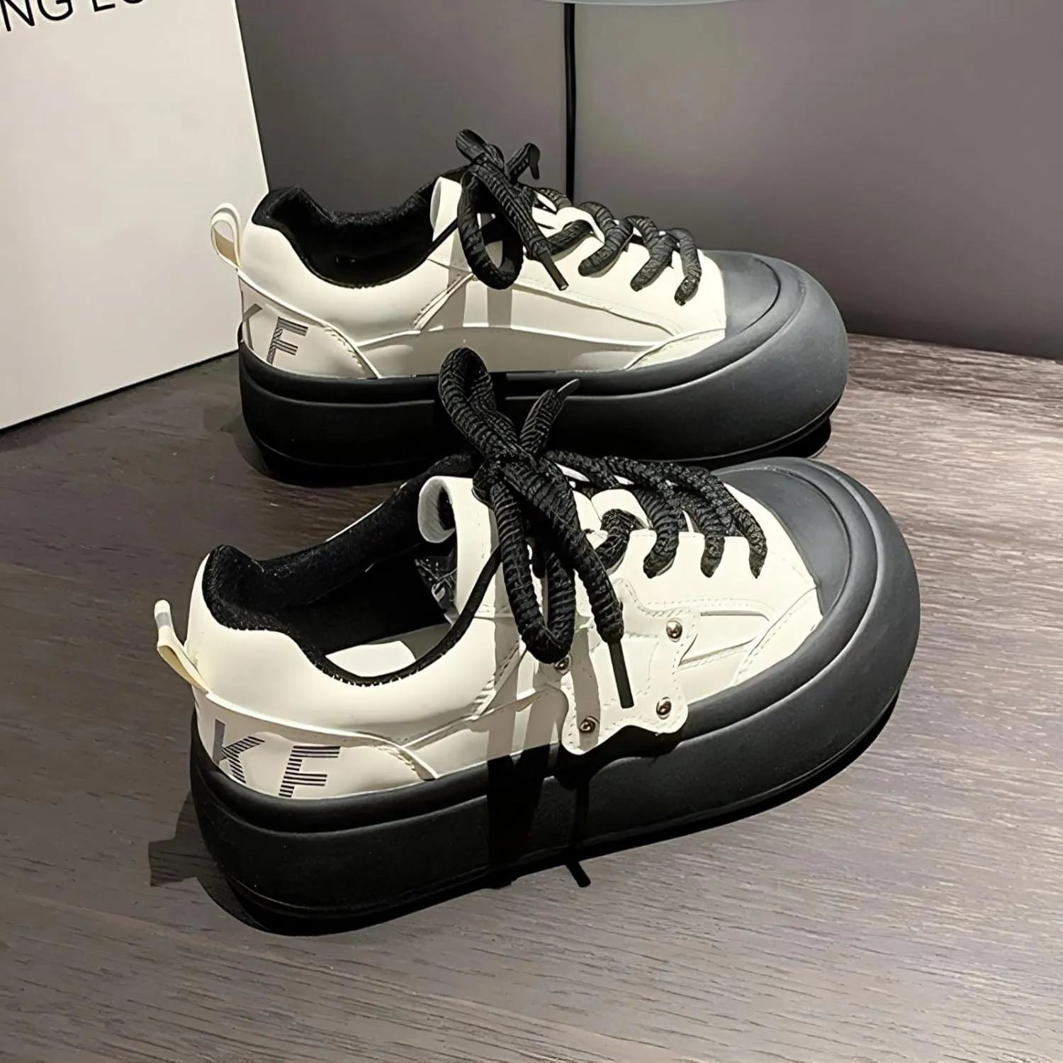 Quirky Cute Star Patch Chunky Sneakers for Women, Preppy Y2K Cute Platform Shoes, Height Boost All Season Wear