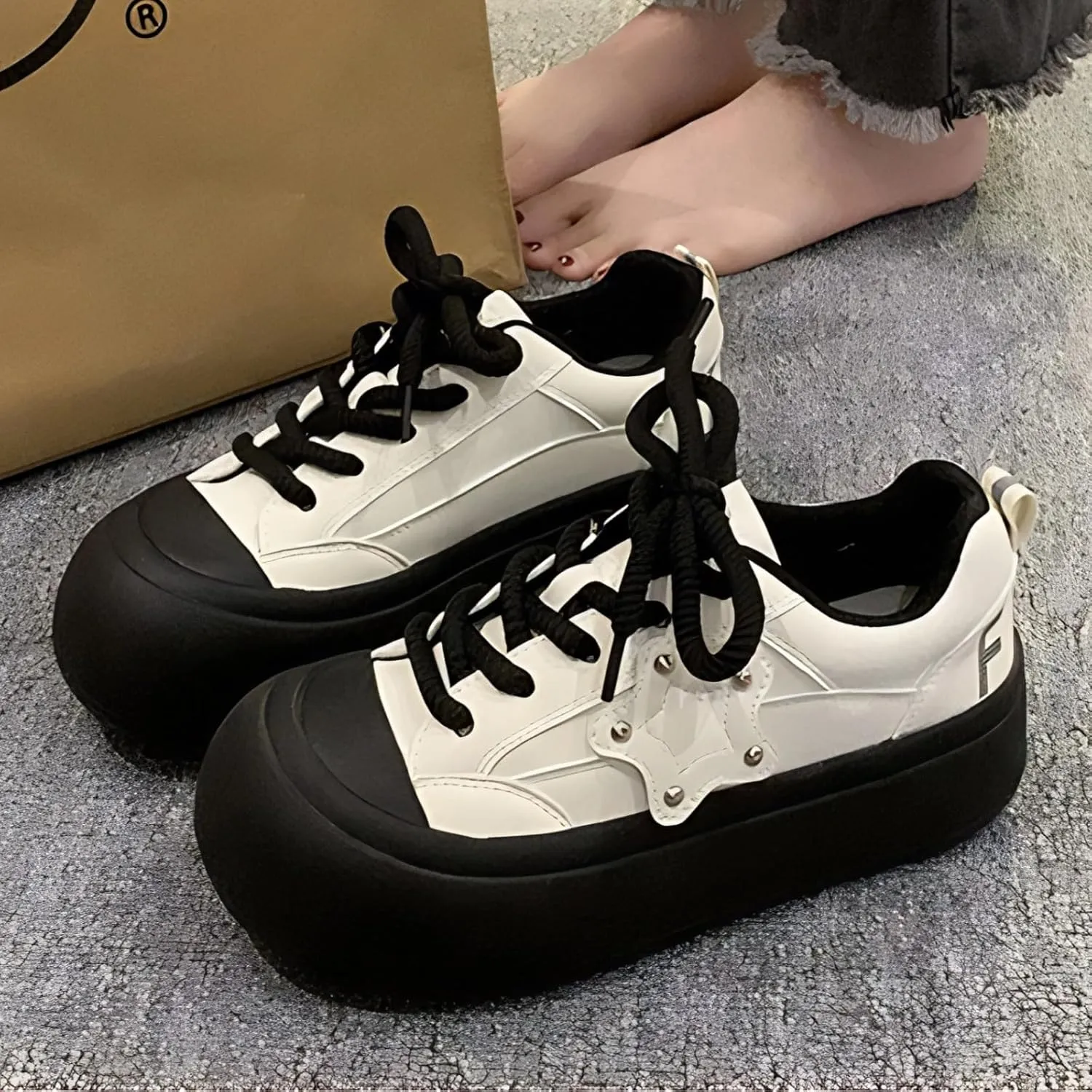 Quirky Cute Star Patch Chunky Sneakers for Women, Preppy Y2K Cute Platform Shoes, Height Boost All Season Wear