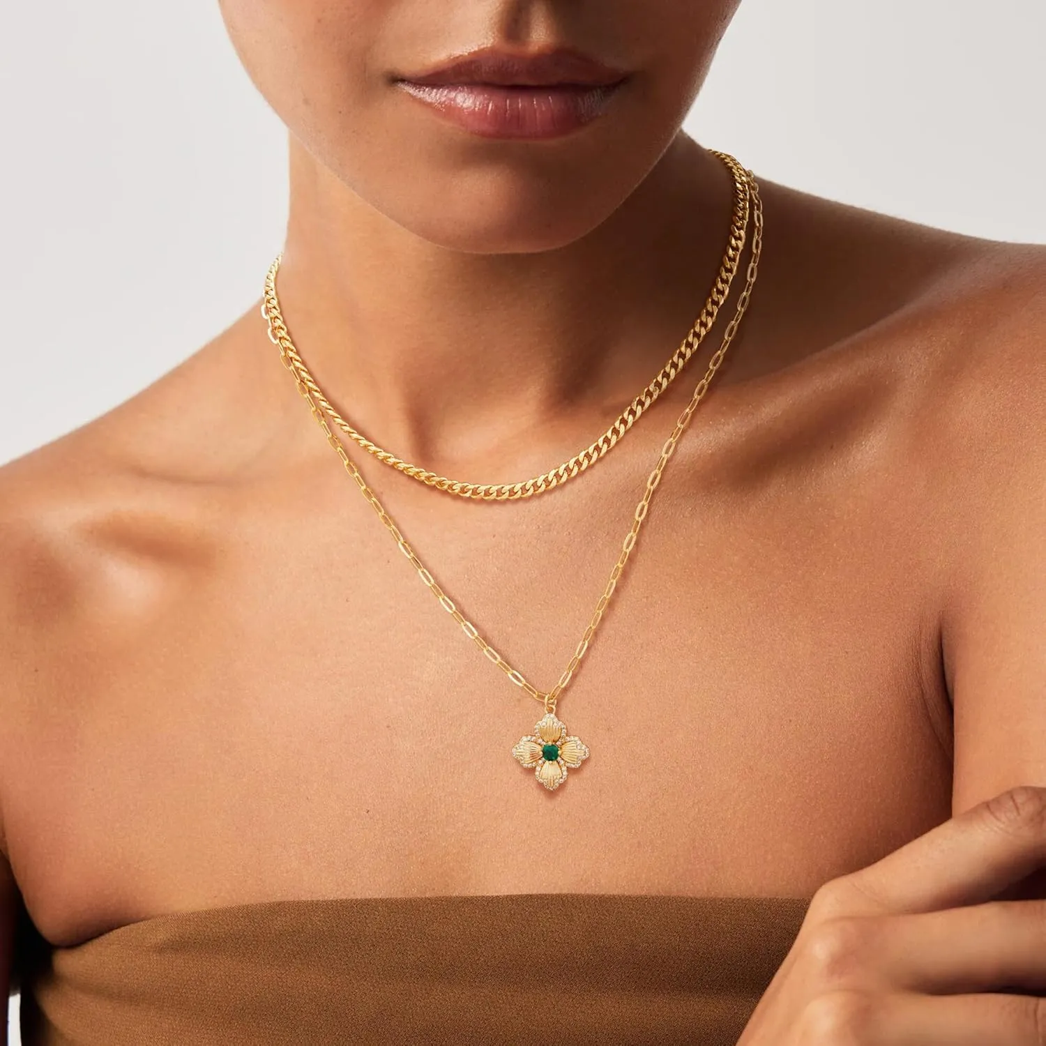VACRONA Layered Gold Necklaces for Women 14K Gold Plated Stackable Dainty Necklace Cubic Zirconia Clover Floral Pendant Necklace Simple Chain Necklace Set Jewelry Gift for Women