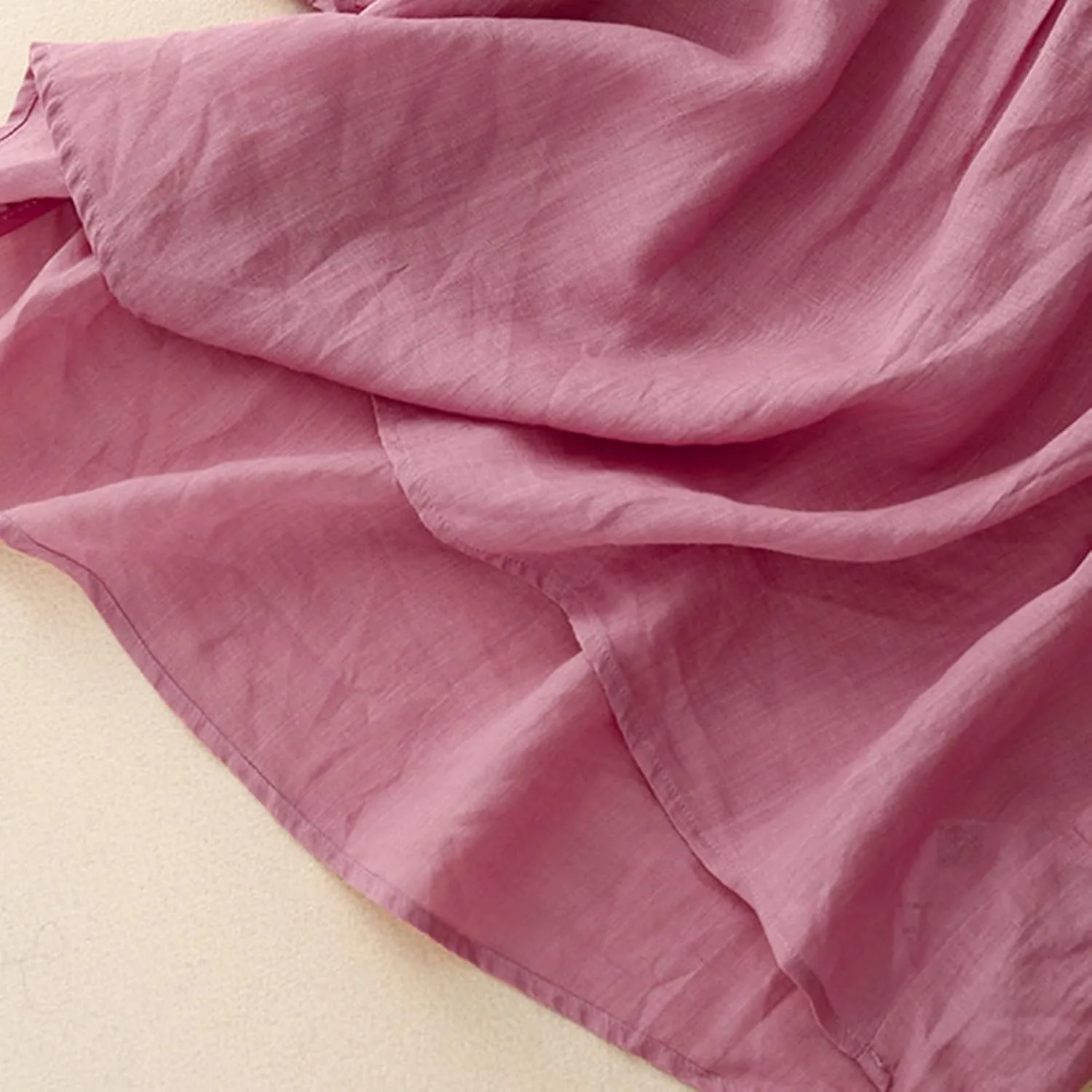 Women Cotton Linen Tops Puff Half Sleeve Solid Color Pleated V Neck Shirts Casual Loose Fit Babydoll Blouse